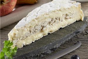 Brie royal met truffel Franse kazen Webshop